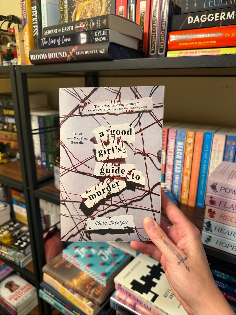A Good Girl's Guide to Murder by Holly Jackson - White & Black Paperback